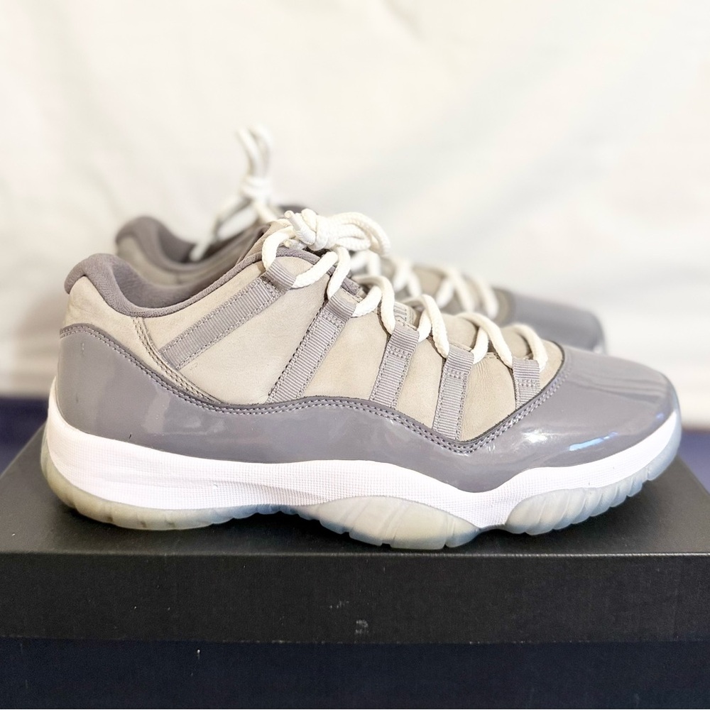 AUTHENTIC Jordan 11 Retro Low Cool Grey size 10 528895-003 2018 PRE-OWNED